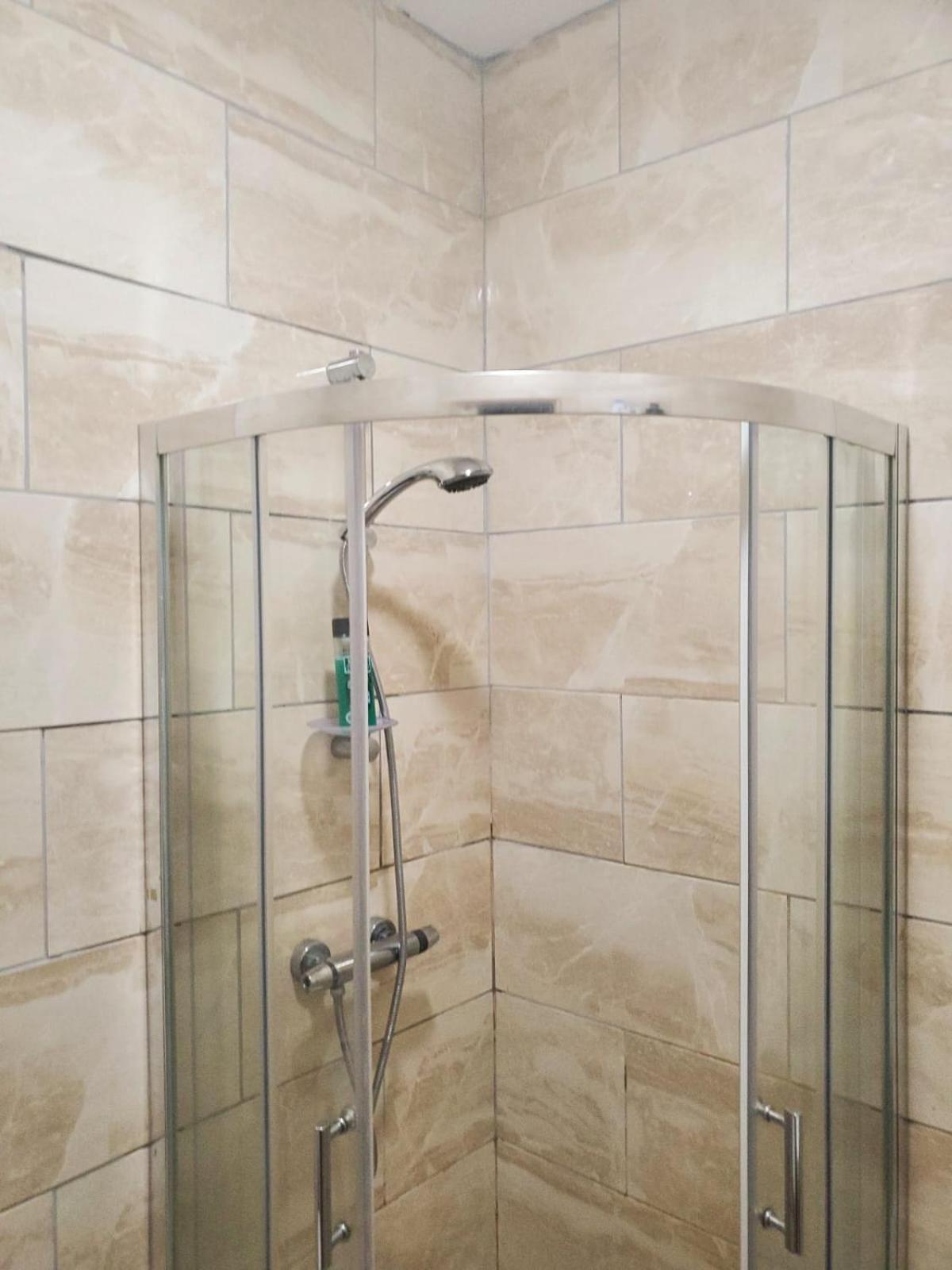 En Suite Bedrooms, Heaton, Newcastle Værelse billede